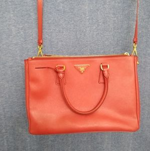 Prada red saffiano leather tote handbag